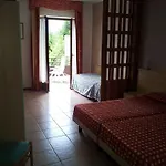 Szálloda Surf Pier - Montagnoli Group 3*