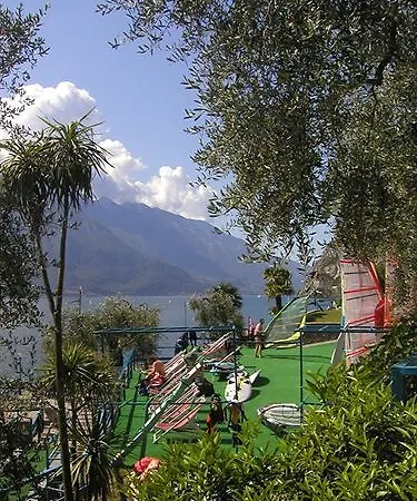 Surf Pier - Montagnoli Group Limone sul Garda