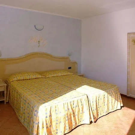 Hotel Surf Pier - Montagnoli Group 3*
