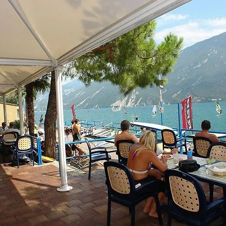 Surf Pier - Montagnoli Group 3* Limone sul Garda
