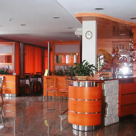 Surf Pier - Montagnoli Group Hotel Limone sul Garda