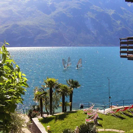 Surf Pier - Montagnoli Group Hotel Limone sul Garda