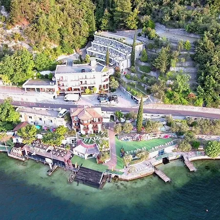 Surf Pier - Montagnoli Group Limone sul Garda