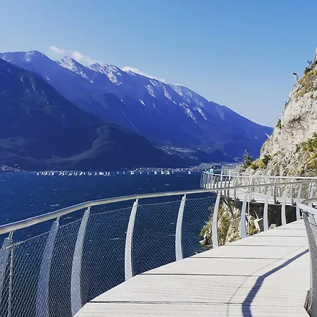 Surf Pier - Montagnoli Group Hotel 3*