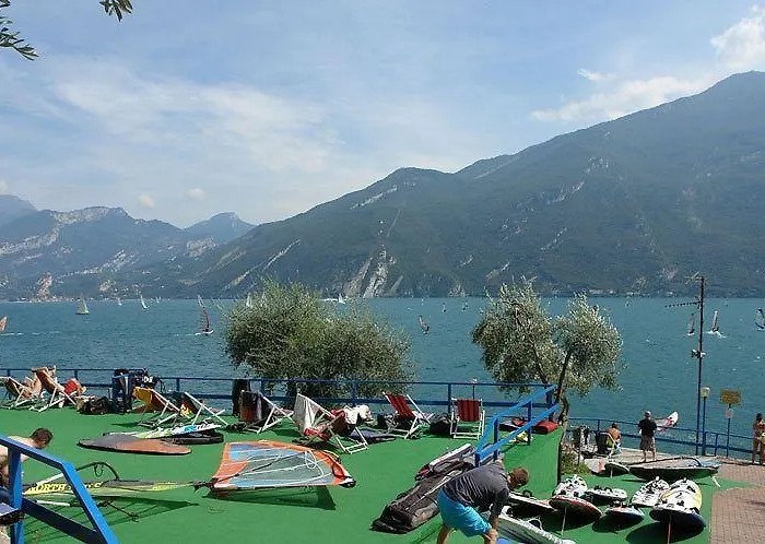 Surf Pier - Montagnoli Group 3* Limone sul Garda