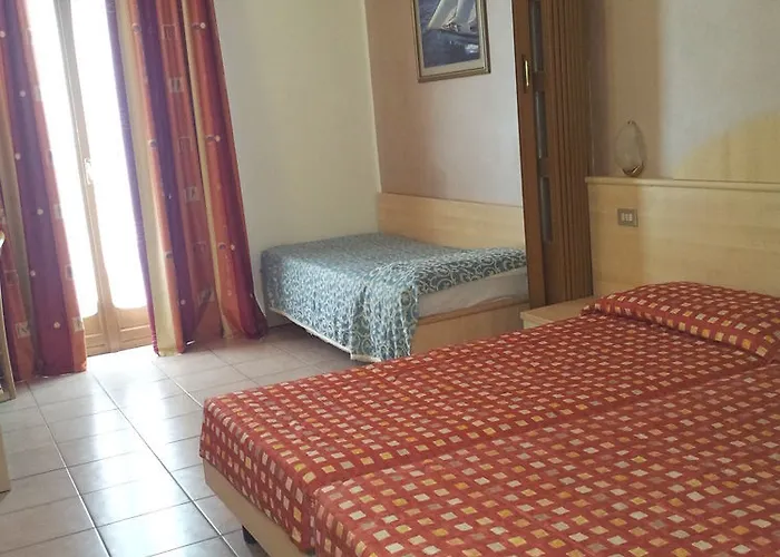 Surf Pier - Montagnoli Group Hotel Limone sul Garda