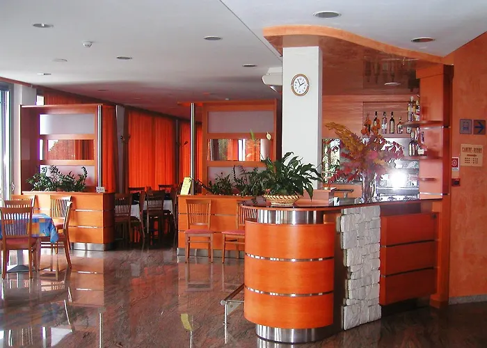 Surf Pier - Montagnoli Group Hotel Limone sul Garda