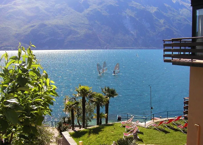 Surf Pier - Montagnoli Group Hotel Limone sul Garda