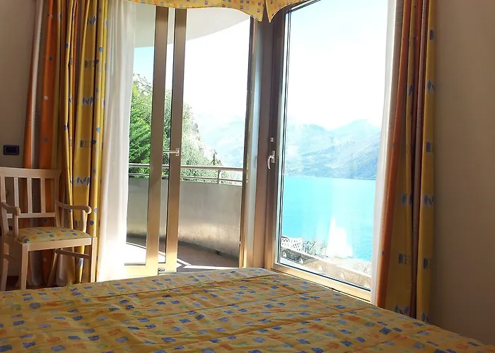Surf Pier - Montagnoli Group Hotel Limone sul Garda