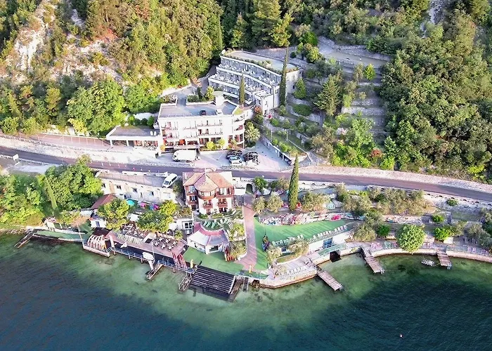 Surf Pier - Montagnoli Group Limone sul Garda