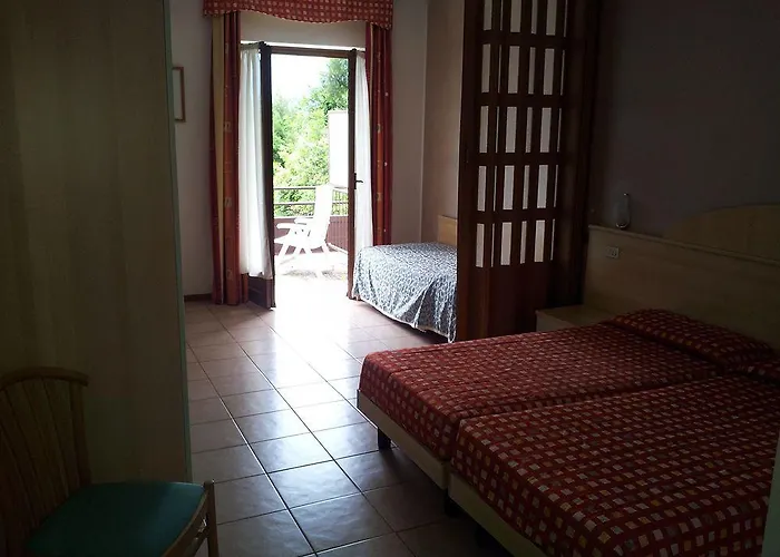 Hotel Surf Pier - Montagnoli Group 3*