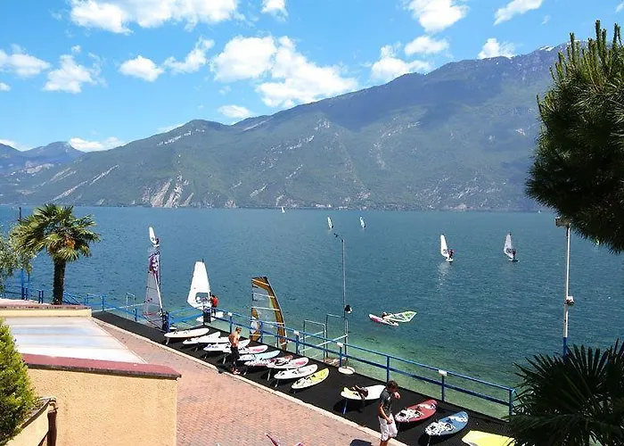 Surf Pier - Montagnoli Group Hotel 3*