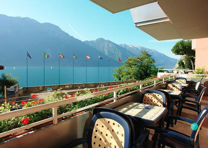 Surf Pier - Montagnoli Group 3*