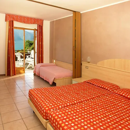 Surf Pier - Montagnoli Group Hotel