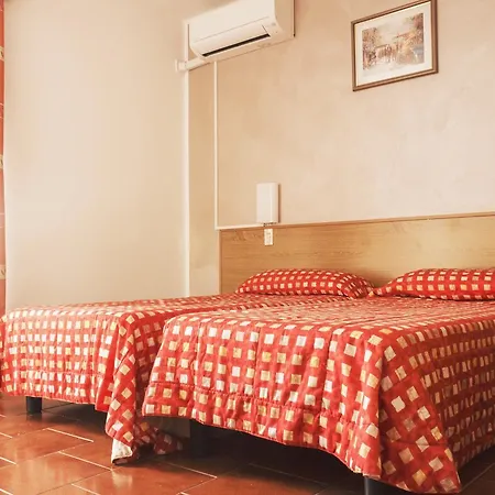 Surf Pier - Montagnoli Group Hotel 3*