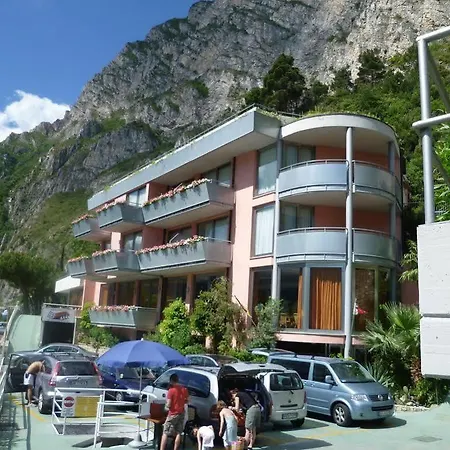 Surf Pier - Montagnoli Group Hotel 3*