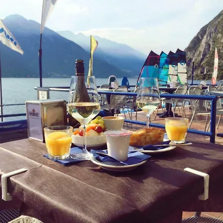 Surf Pier - Montagnoli Group 3*
